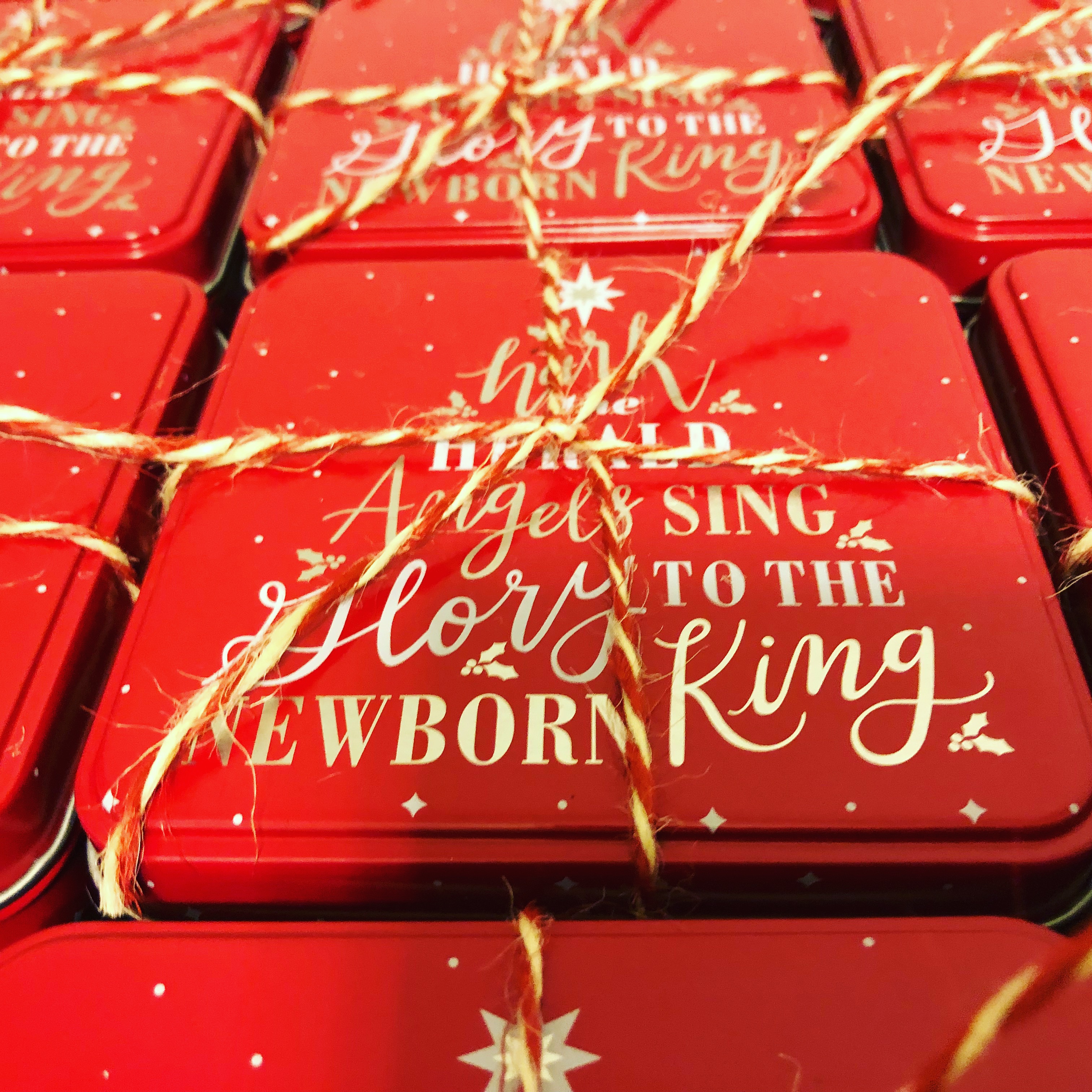 Brighten Someone’s Holidays With Our Christmas Jolie Bar Tins